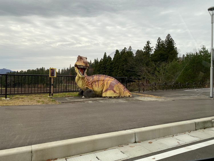 恐竜の聖地、福井県立恐竜博物館