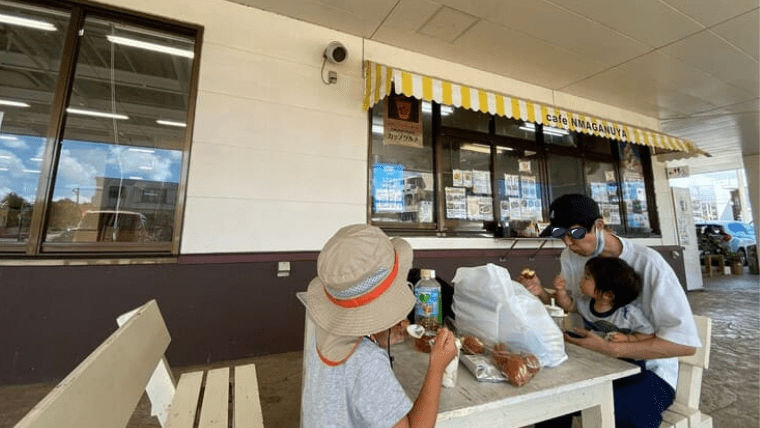 あたらす市場の外のお店